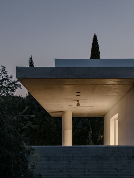 Makries Mires Residence